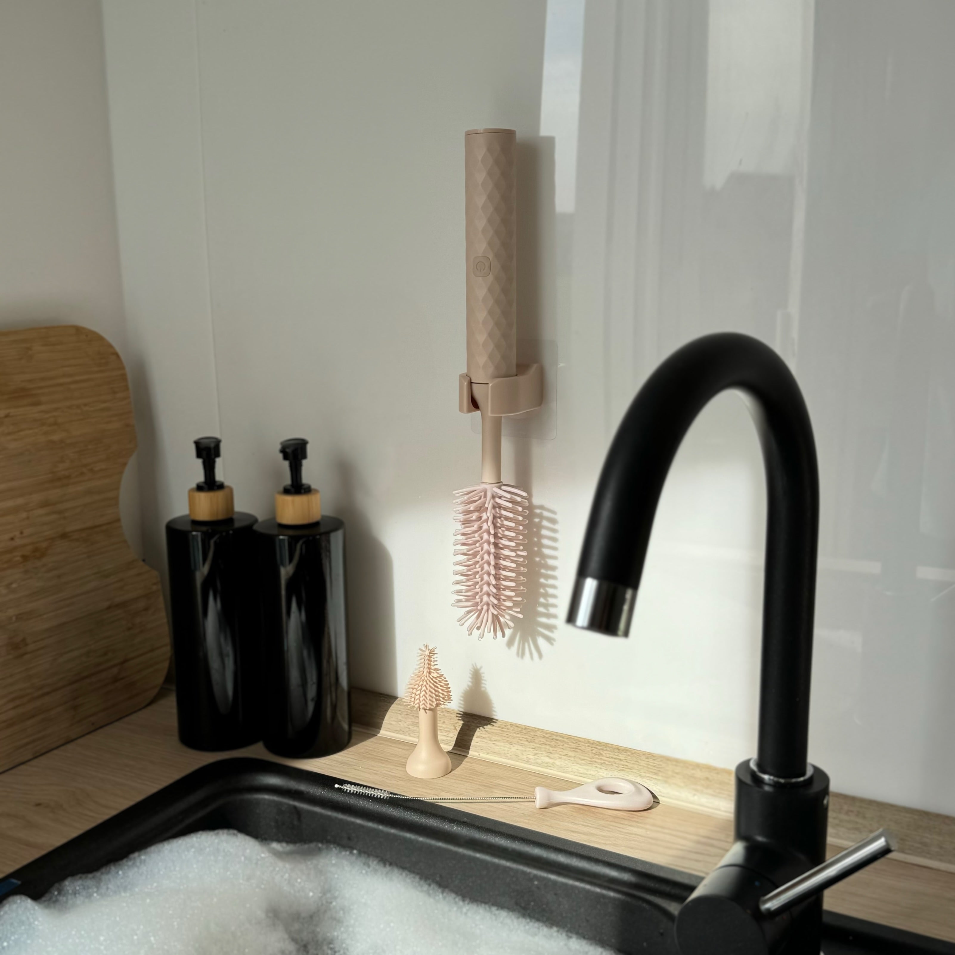 Elektrische Fläschchenbürste